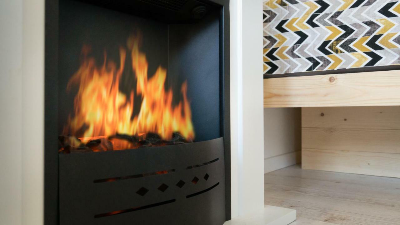 Luxury Studio 24 Дьор Екстериор снимка